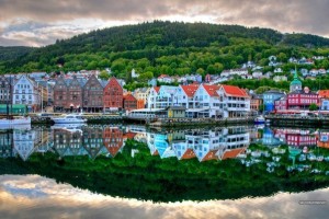 eef3df0f60f3eddd3d9c6d9e3c528ade